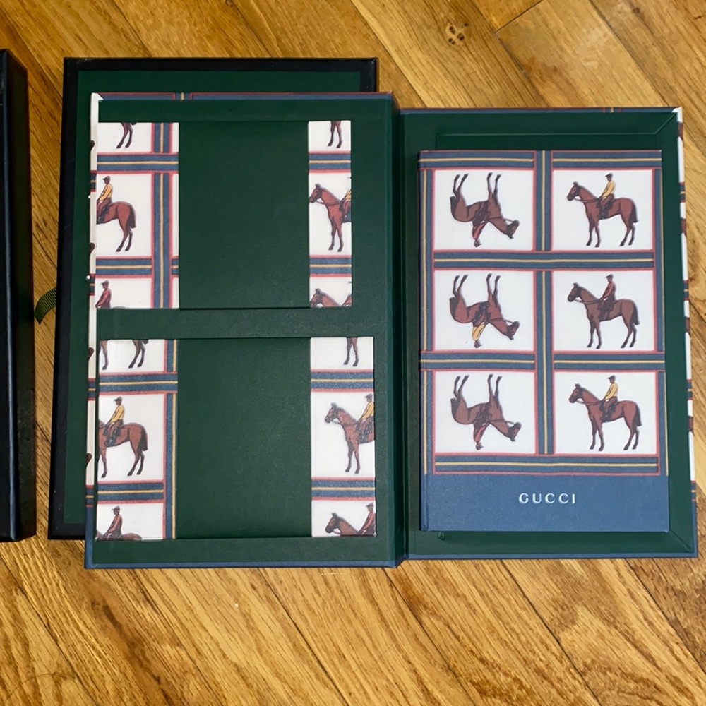 Gucci envelopes and notepad